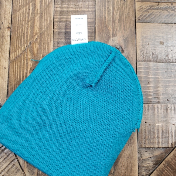 SUPREME Rubber Patch Beanie TEAL Spring/Summer '18 - Picture 6 of 7